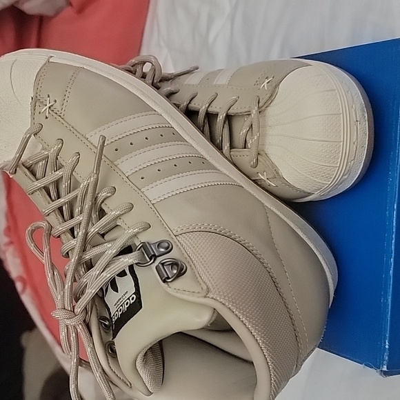 Adidas pro model J 6y - Picture 2 of 6